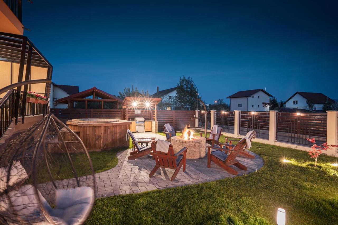 Roots Villa Redwood Braşov Exterior foto